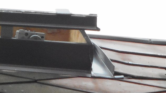 Kamera nam��en� ze sousedova domu na Popovy pozemky