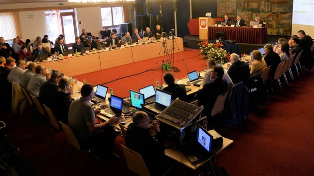 Na zasedání zastupitelstva ve Velkém Meziříčí došlo k obměně vedení města (25. února 2020)