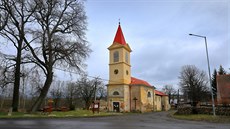 Na kostelu v Paliči se podařilo opravit věž, od loňska má svatostánek kompletně...