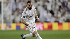 Francouzský útoník Karim Benzema (Real Madrid) vyváí mí.