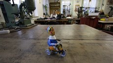 Kdy� vezmete za kliku do vstupní chodby firmy Kovap, zavane na vás minulost.