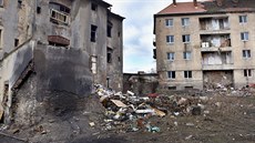 Vybydlené domy a nepořádek v romském ghettu v ústecké čtvrti Předlice (26....