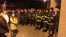 Ve Zlatých Horách na Jesenicku hledaly desítky hasi��, policist� a místních...