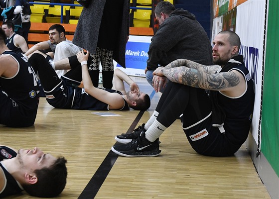 Zklamaní basketbalisté Dína po prohe v Ústí nad Labem