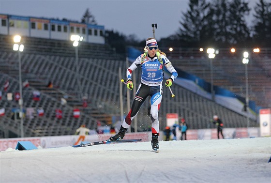 Markéta Davidová bhem sprintu SP v Novém Mst