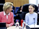 Ekologická aktivistka Greta Thunbergová a éfka Evropské komise Ursula von der...