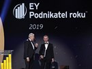 EY Podnikatel roku 2019 Oliver Dlouhý zpovídán moderátorem slavnostního veera...