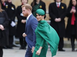 Princ Harry a vévodkyně Meghan při příchodu do Westminsterského opatství...