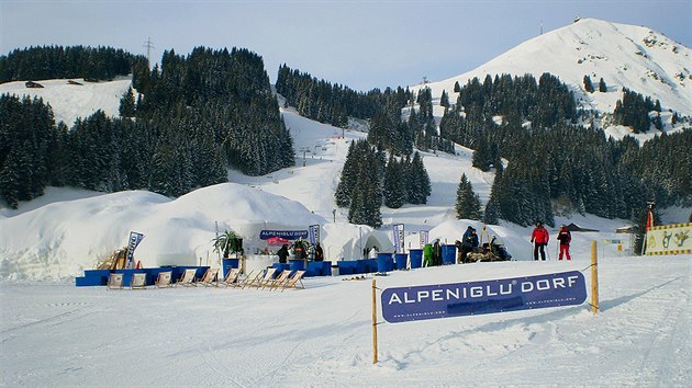 Ve SkiWeltu je igl vesnika velkm turistickm lkadlem.