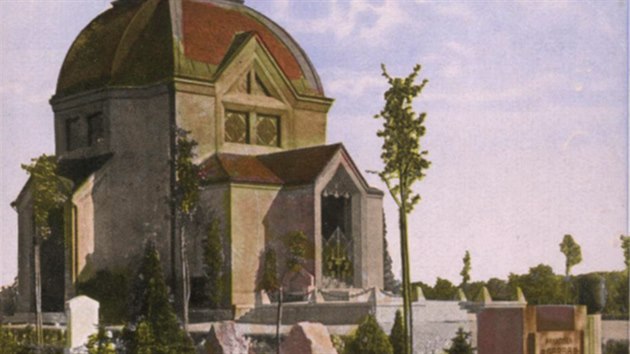 Kolorovan fotografie kubistick budovy krematoria z roku 1925