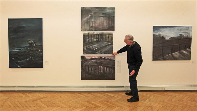 Marta Kolářová vystavuje svá díla do 15. března v Galerii výtvarného umění v Ostravě.