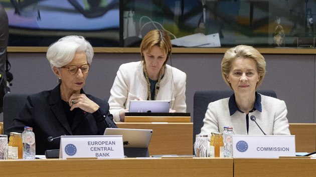(zprava) fka Evropsk komise Ursula von der Leyenov, generln tajemnice Evropsk komise Ilze Juhansoneov a prezidentka Evropsk centrln banky Christine Lagardeov.