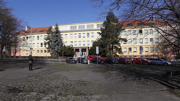 Základní škola Antonína Čermáka v Dejvicích v Praze.