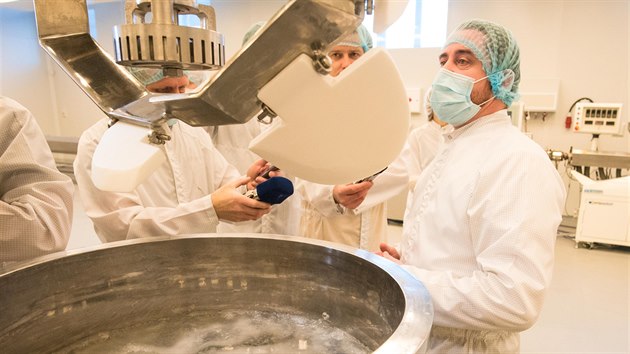 Ve Vědeckotechnologickém parku zlínské univerzity vyrábějí dezinfekční gel.