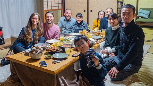 Slunovrat s Nao, Yusuke a p��teli