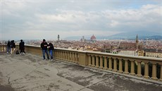Výhled na italskou Florencii z výjimen prázdného námstí (7. bezna 2020)