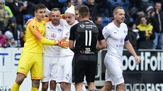 Fotbalisté Slovácka se radují z neekaného vítzství nad Slavií.