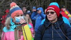 Nkteí biatlonoví fanouci si závod v Novém Mst na Morav ujít nenechali.