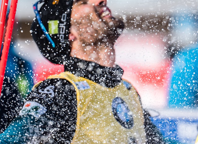 Sníh mizí, tak reagujme, vyzývá Fourcade. Nenapadlo ho, že závod může trvat i 16 let