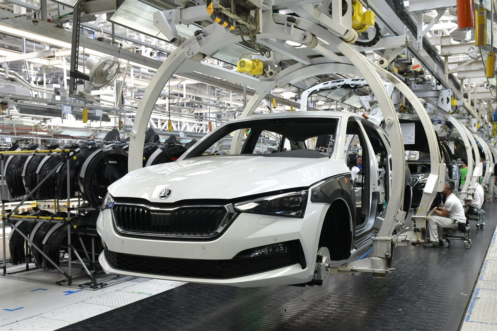 VW chce podle podle odborů zmrazit mzdy i ve Škodě, odboráři to odmítají