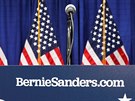 Pódium připravené pro vystoupení Bernieho Sanderse ve Vermontu. (10. března...