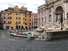 Okolí slavné fontány di Trevi zeje prázdnotou. V Itálii platí pátým dnem zákaz...