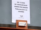 Informace o uzaveném domov pro seniory v praských Dejvicích. (10. bezna...