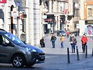 Pohled do brn�nsk�ch ulic 18. b�ezna 2020. V�t�ina obyvatel si obli�ej...