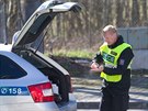 Policisté v Hrádku nad Nisou kontrolují, jestli k nám pes Polsko nepijídjí...