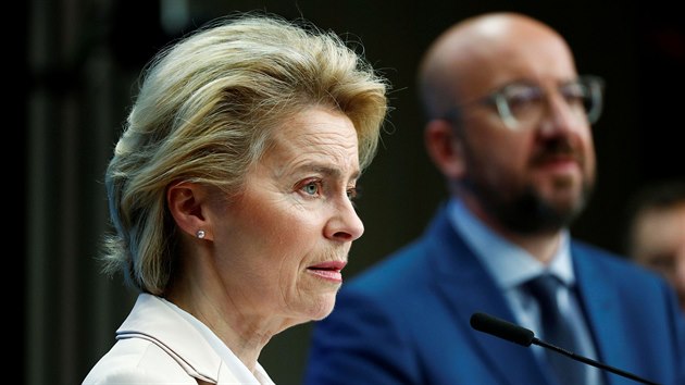 Pedsedkyn Evropsk komise Ursula von der Leyenov a f Evropsk rady Charles Michel (9. bezna 2020)