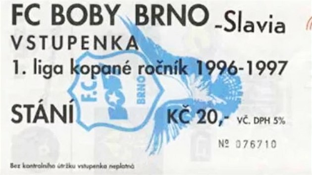 Vstupenka na legendrn zpas Boby Brno s praskou Slavi, na kter dorazilo 44 120 divk, co je stle platn rekord esk ligy.