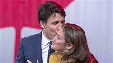 Kanadský premiér Justin Trudeau a jeho ena Sophie. (22. íjna 2019)