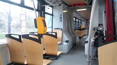 V MHD je dnes málo lidí, zítra jen s rou�kou.