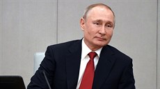 Ruský prezident Vladimir Putin se před ruskými poslanci vyjádřuje k návrhu na...