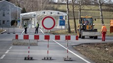 Policie uzavela na umav jeden z meních pechod hranic do Rakouska...