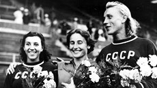V roce 1952 porazila Dana Zátopková na olympiádě v Helsinkách soupeřky ze...