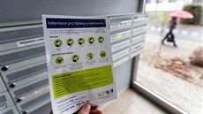 Informaní letáky ministerstva zdravotnictví s preventivními informacemi o...