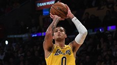 Kyle Kuzma z LA Lakers pi stelb na ko Brooklynu