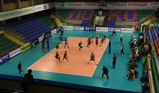 Volejbalisté Lokomotivu Novosibirsk porazili v úvodním semifinále Poháru CEV...