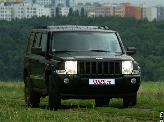 Jeep Commander - Rychlosti, jakmi se d v commanderu bez ztrty kontroly lett...