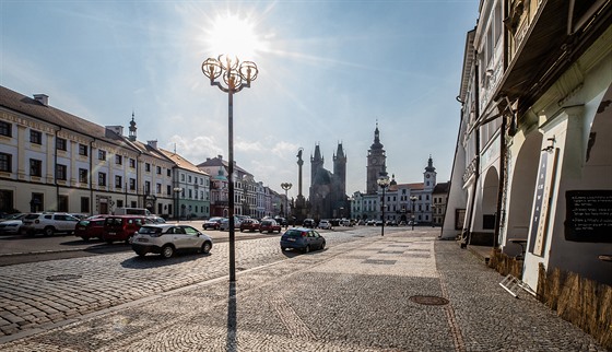Ulice Hradce Králové jsou kvůli opatřením proti koronaviru téměř prázdné (18....