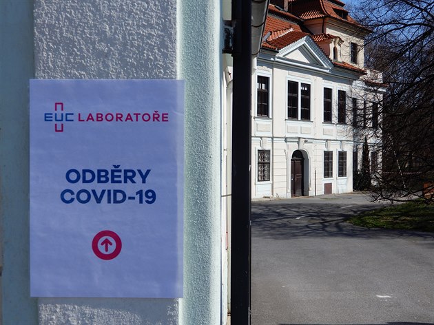 Odbrová laborato na testy Covid-19 té u zámku Veleslavín ve Vokovicích.