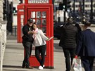 Turisté se fotí v Londýn. Britská vláda vyzvala obany, a od sebe udrují...