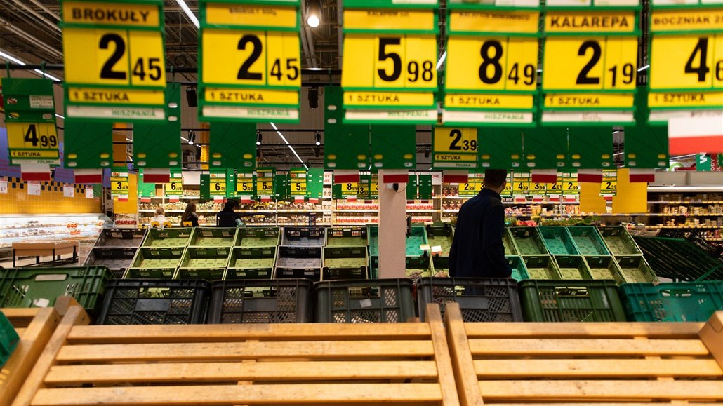Vyprodaný supermarket v polském Gda�sku (12. b�ezna 2020)