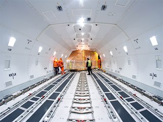 BOEING 747 JUMBO: ikonický čtyřmotorový stroj s hrbem vznikl před víc jak...