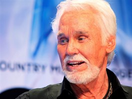 Legenda country hudby Kenny Rogers zem�el v 81 letech.
