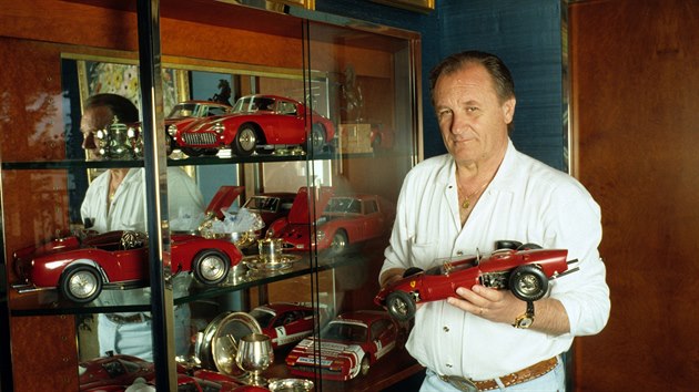 Albert Uderzo byl dokonce prezidentem francouzskho Ferrari klubu.