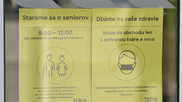 Senioi na Slovensku maj pednostn as (9:00 a 12:00) na nkupy. Vlda tak je chce ochrnit ped koronavirem, kter je zvlt ohrouje. (27. bezna 2020)