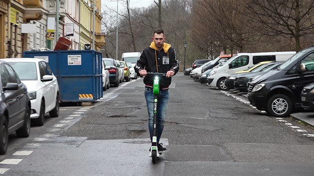 Sdlen kolobky v Praze provozuje krom Lime u i re.volt.