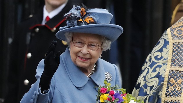 Královna Alžběta II. při odchodu z Westminsterského opatství (Londýn, 9. března 2020)